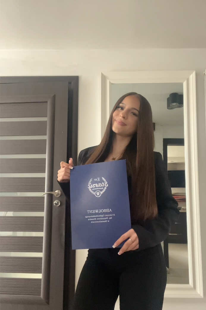 @nikolcia.aa