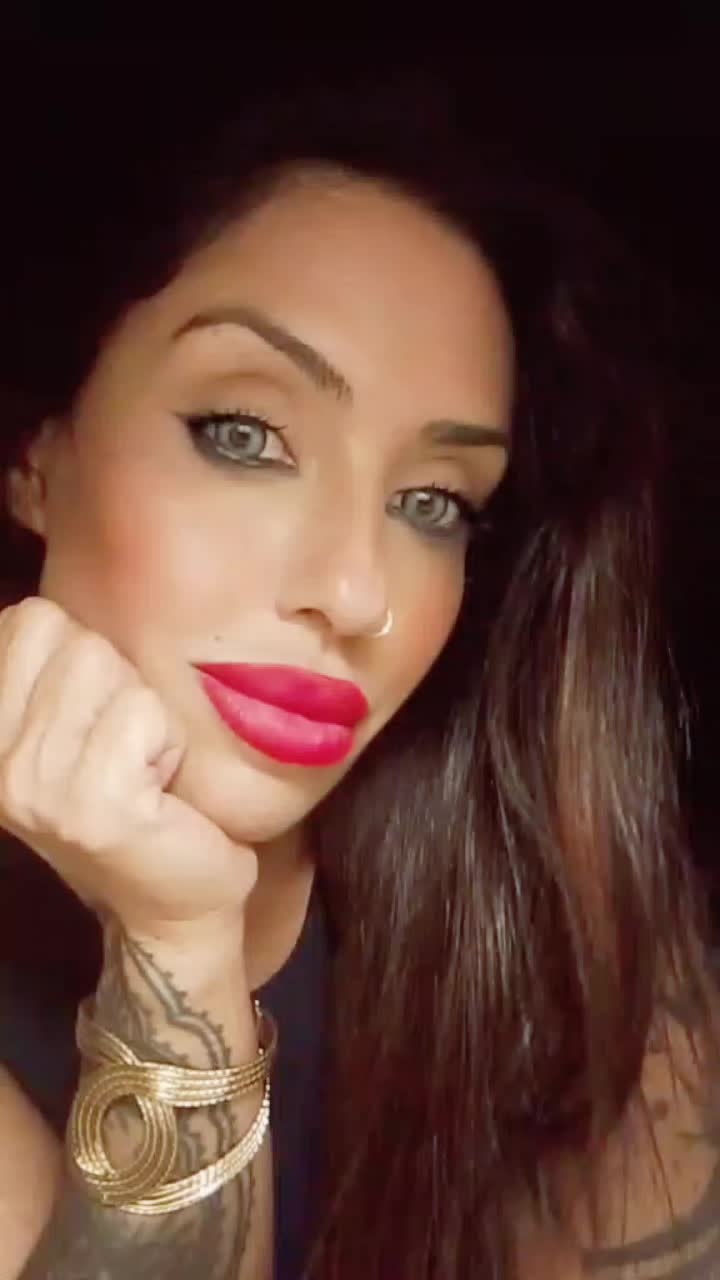 @Esmeralda