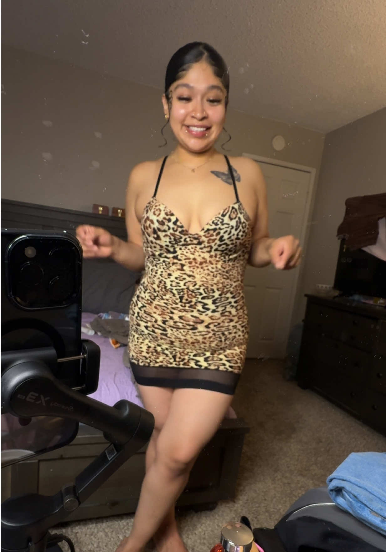 @liikeliz