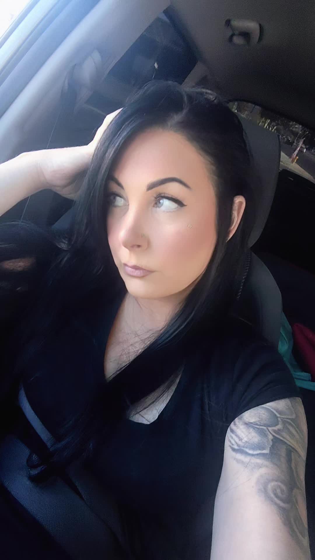 @Roxytrades4