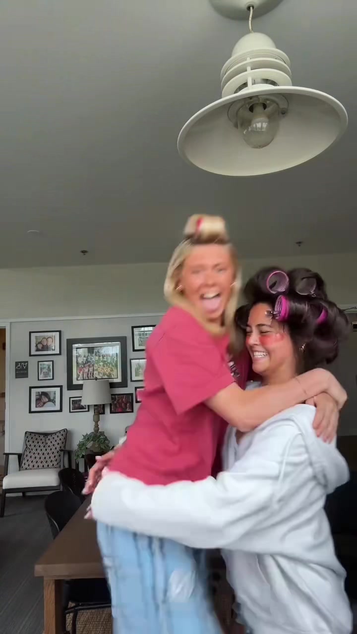 @Anniiii