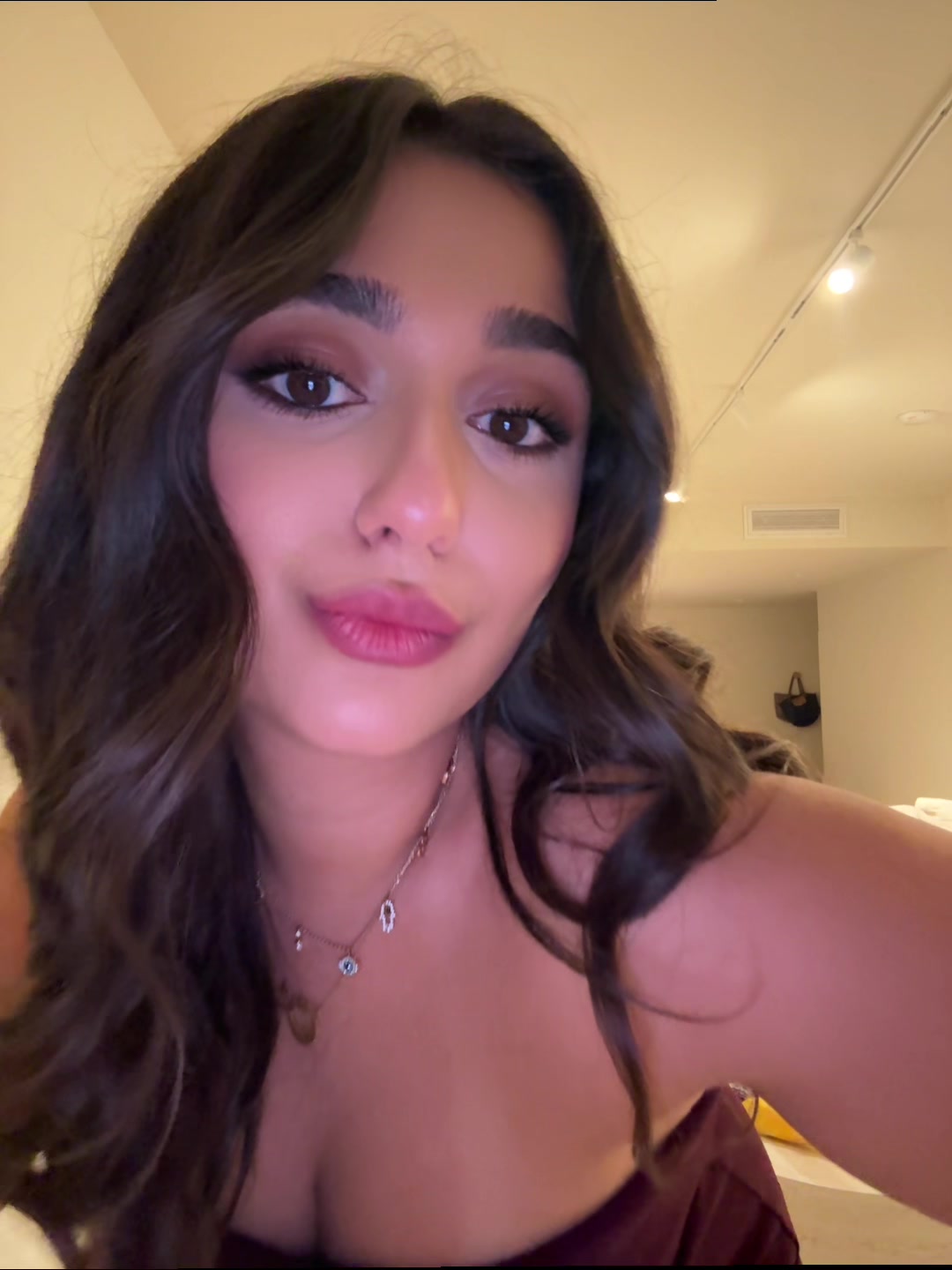 @Neeksters