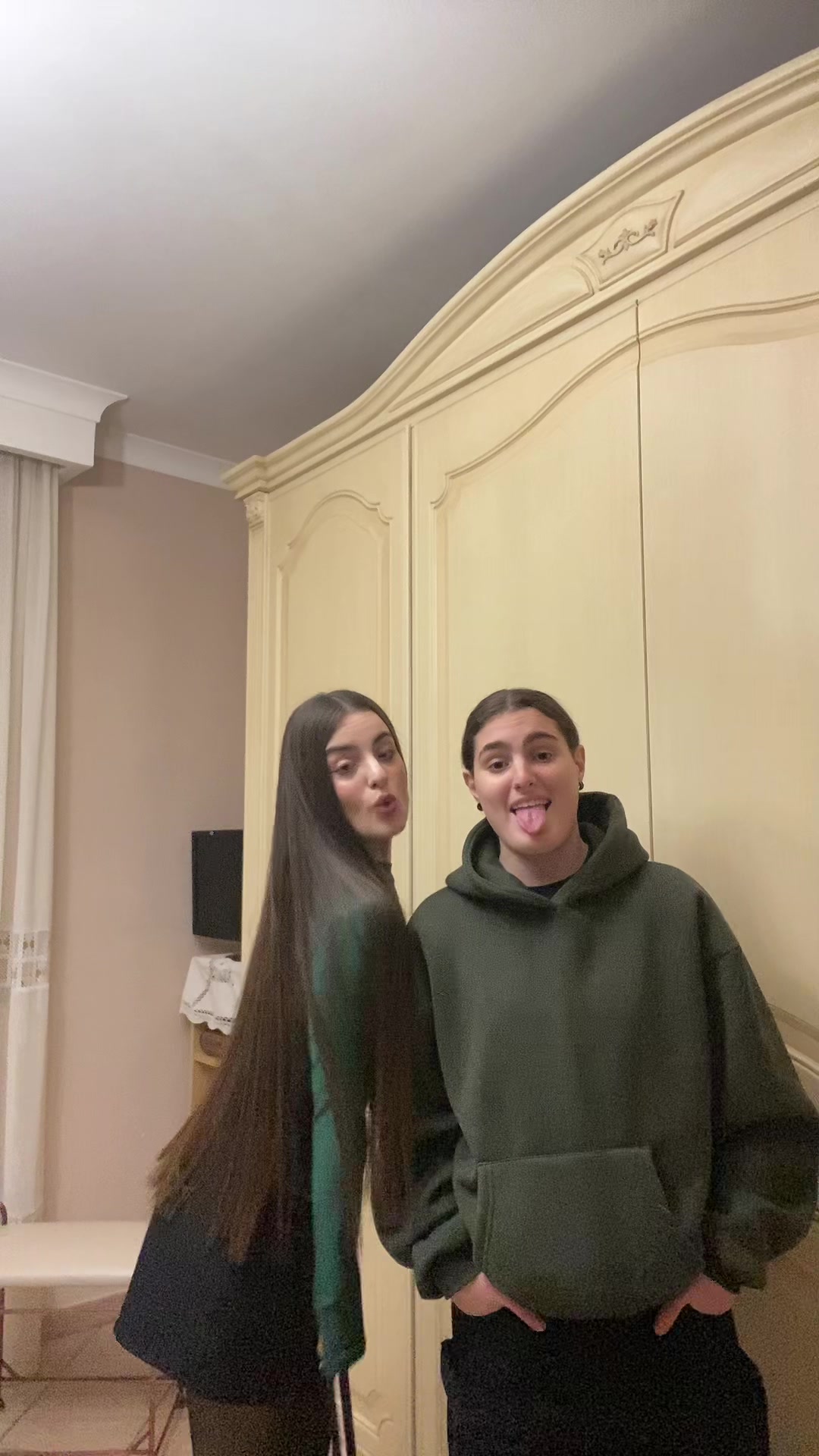 @Lucya