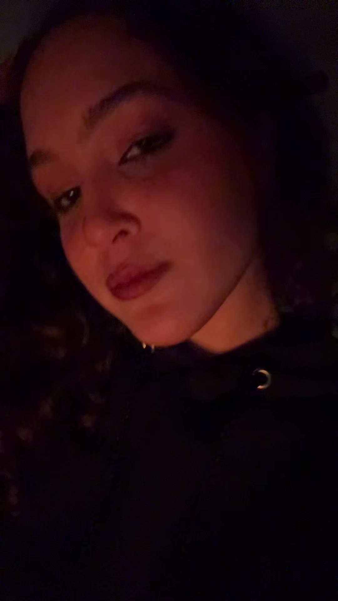 @melania