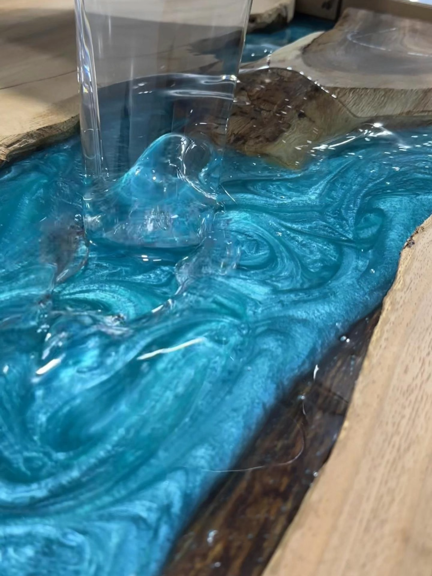 @Sakura Resin Tables