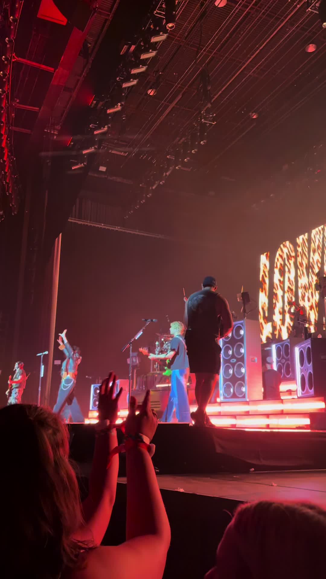 @finn |-/