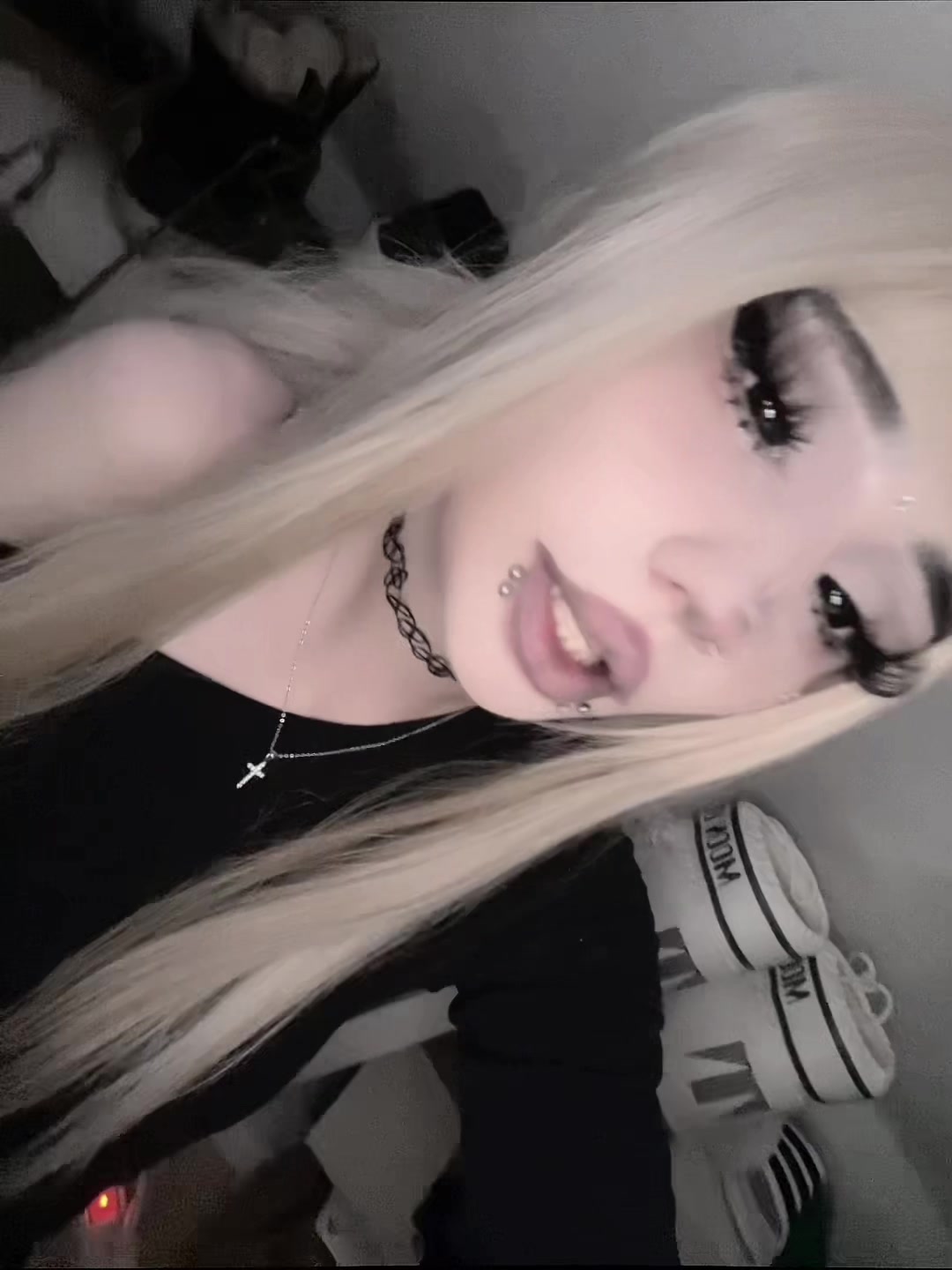 @miumiu25485