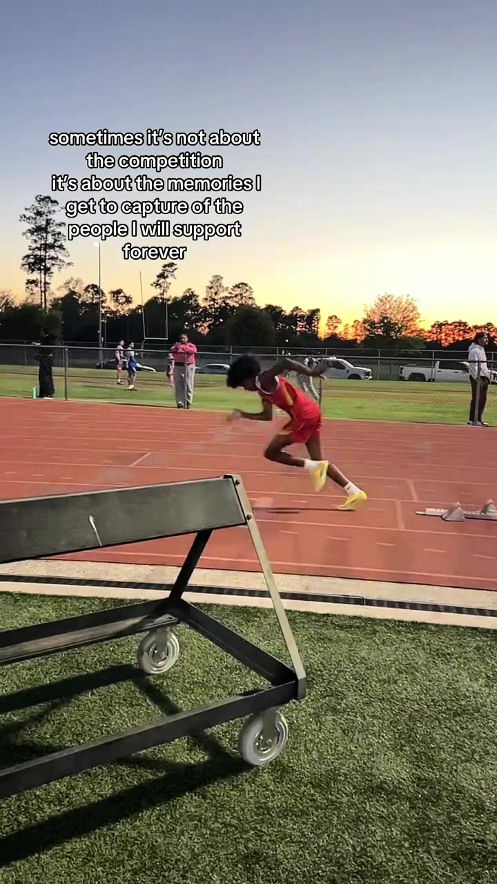 @telyv🤫