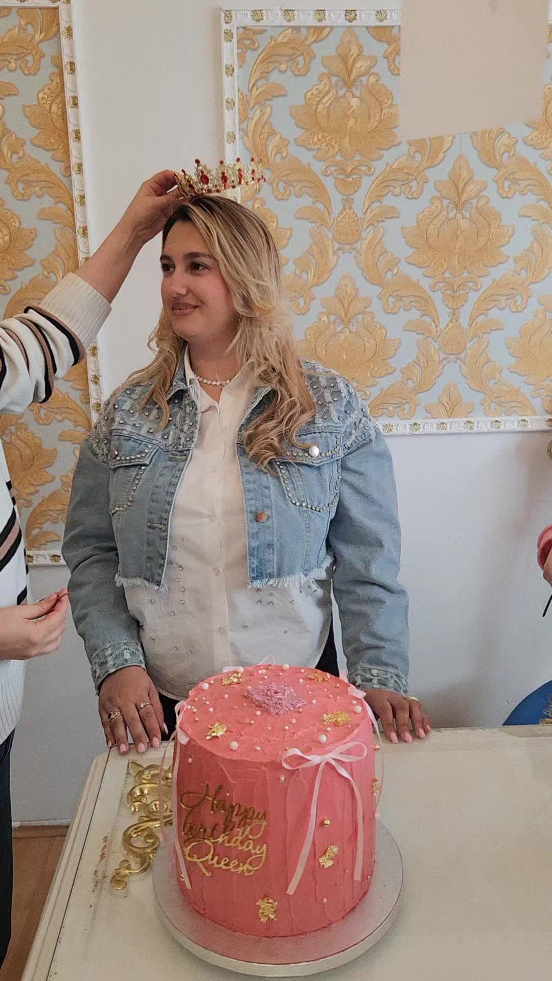 @denise25