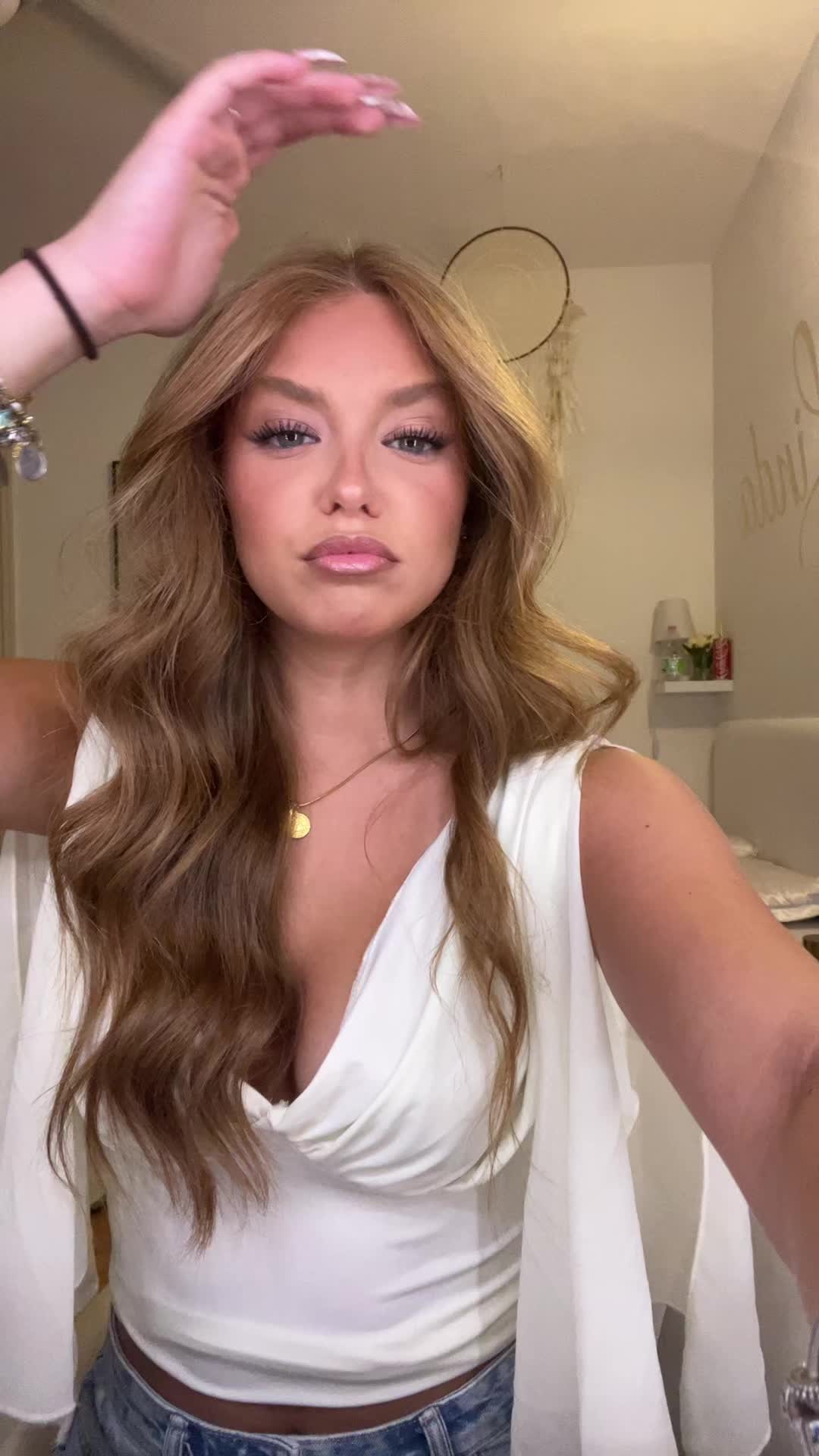@lindavellani