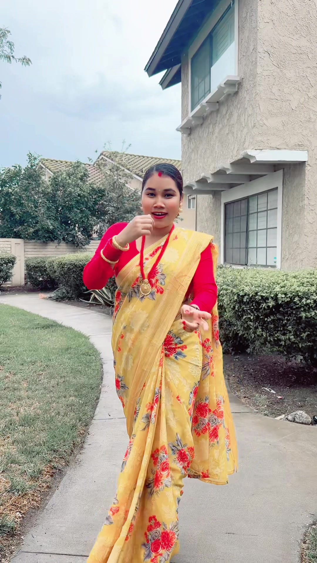 @Resham Chaudhary 🇳🇵🇺🇸 ✌️