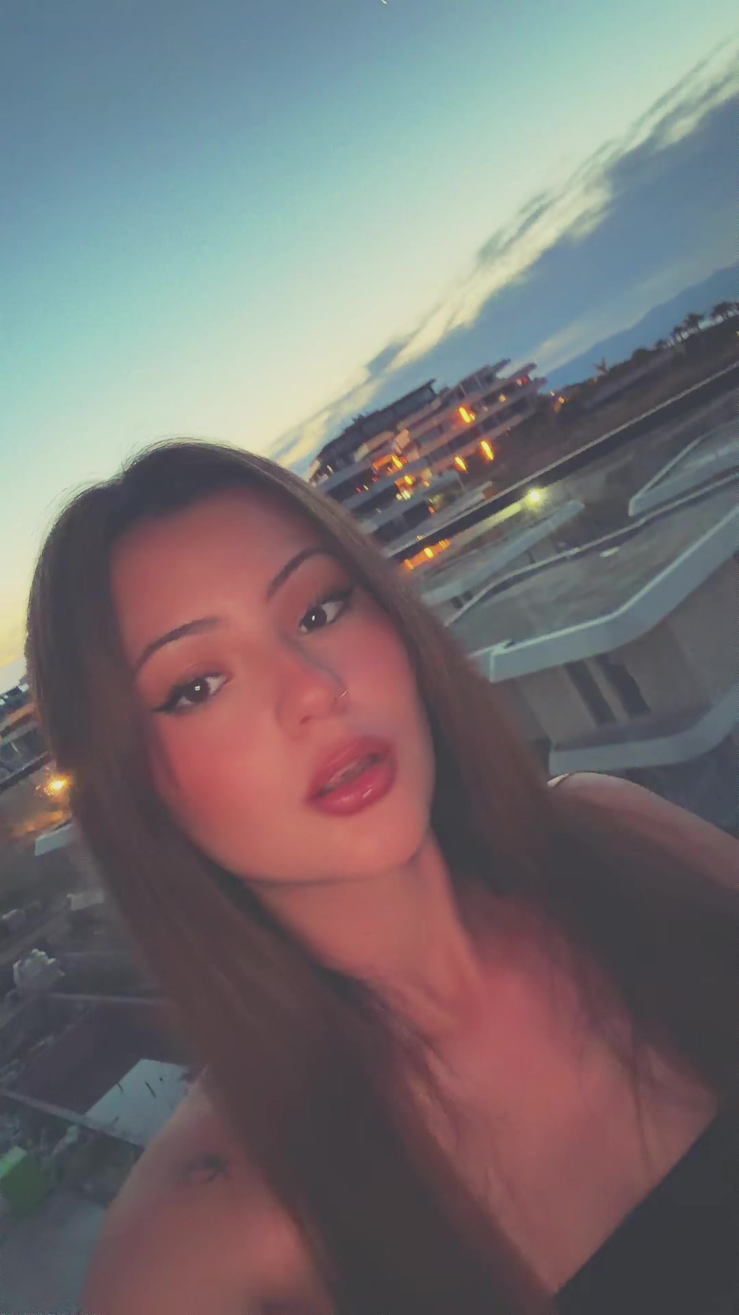 @E l a