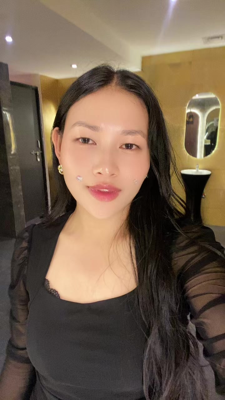 @🕷️
