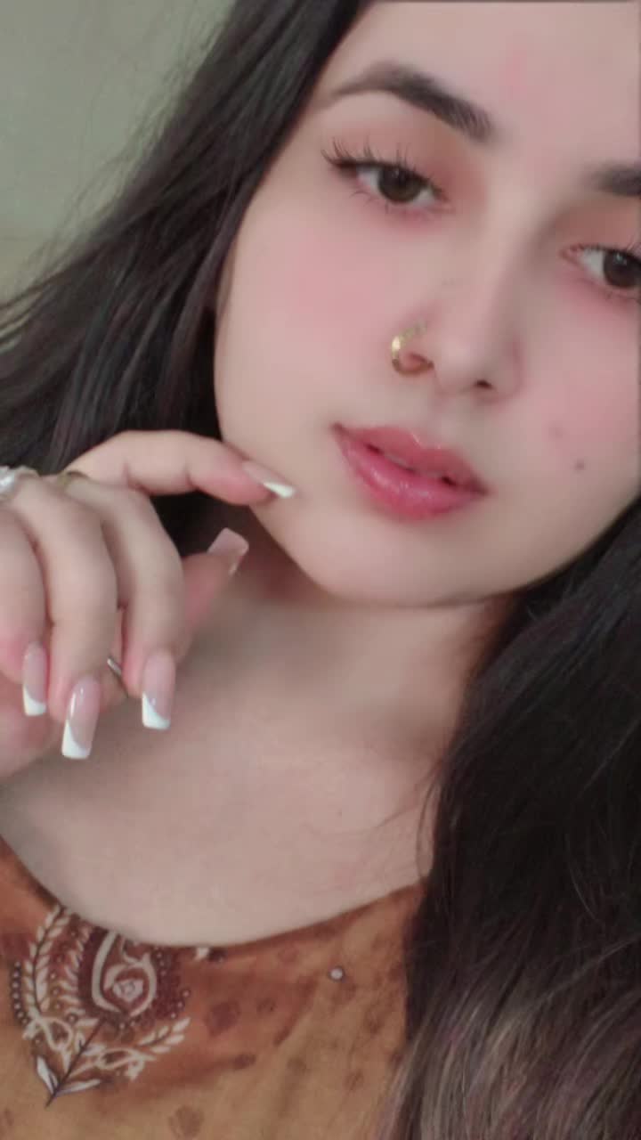 @missqueen2064