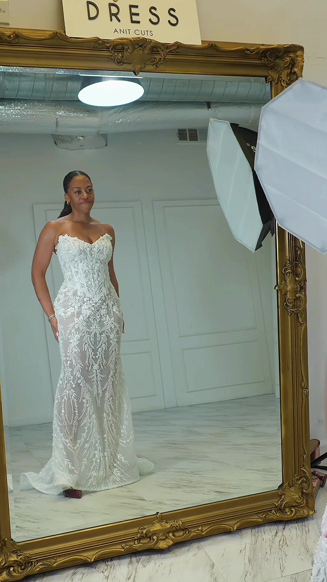@Anit Cuts | Prom & Bridal