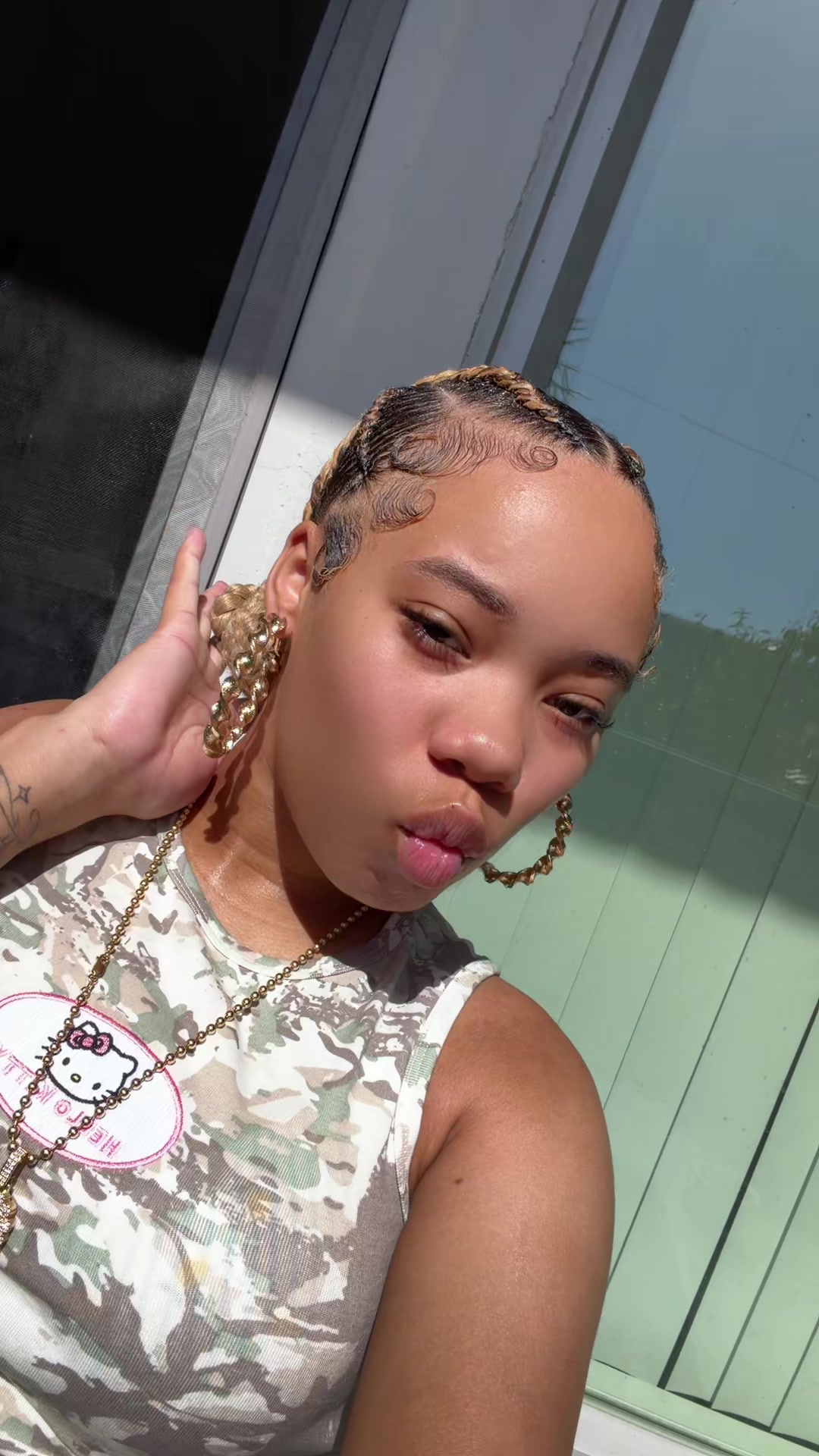 @fineasskylahbaeee