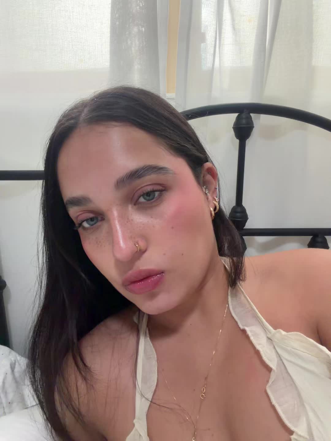 @V A L E N🦋