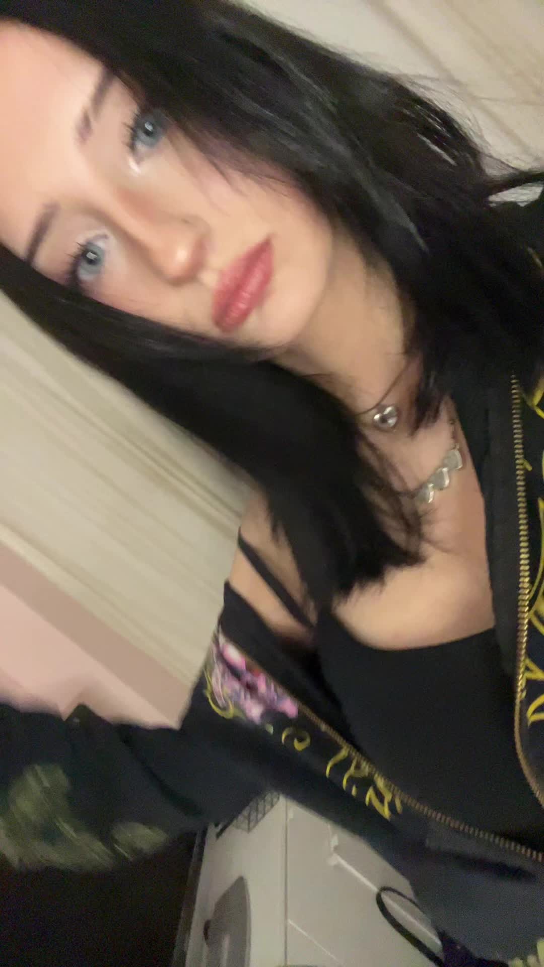 @Eleanora