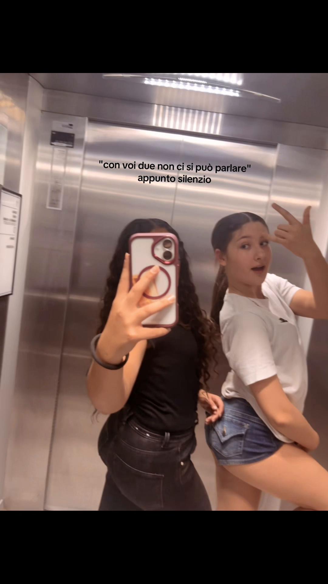 @kri&chlo