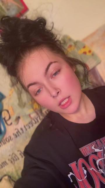 @x_your_dream_girl_x