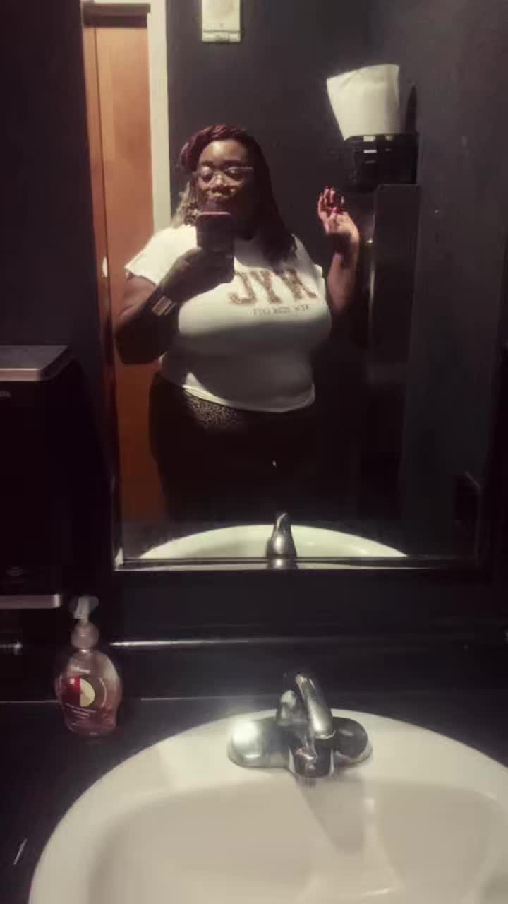 @PlusSizeBarbi