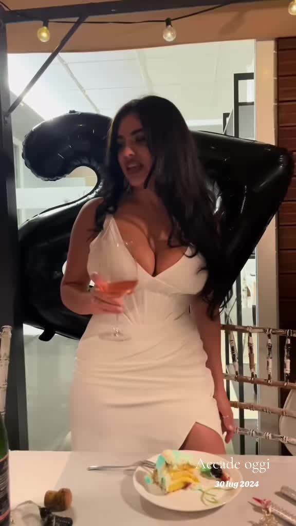 @danielaandoni97