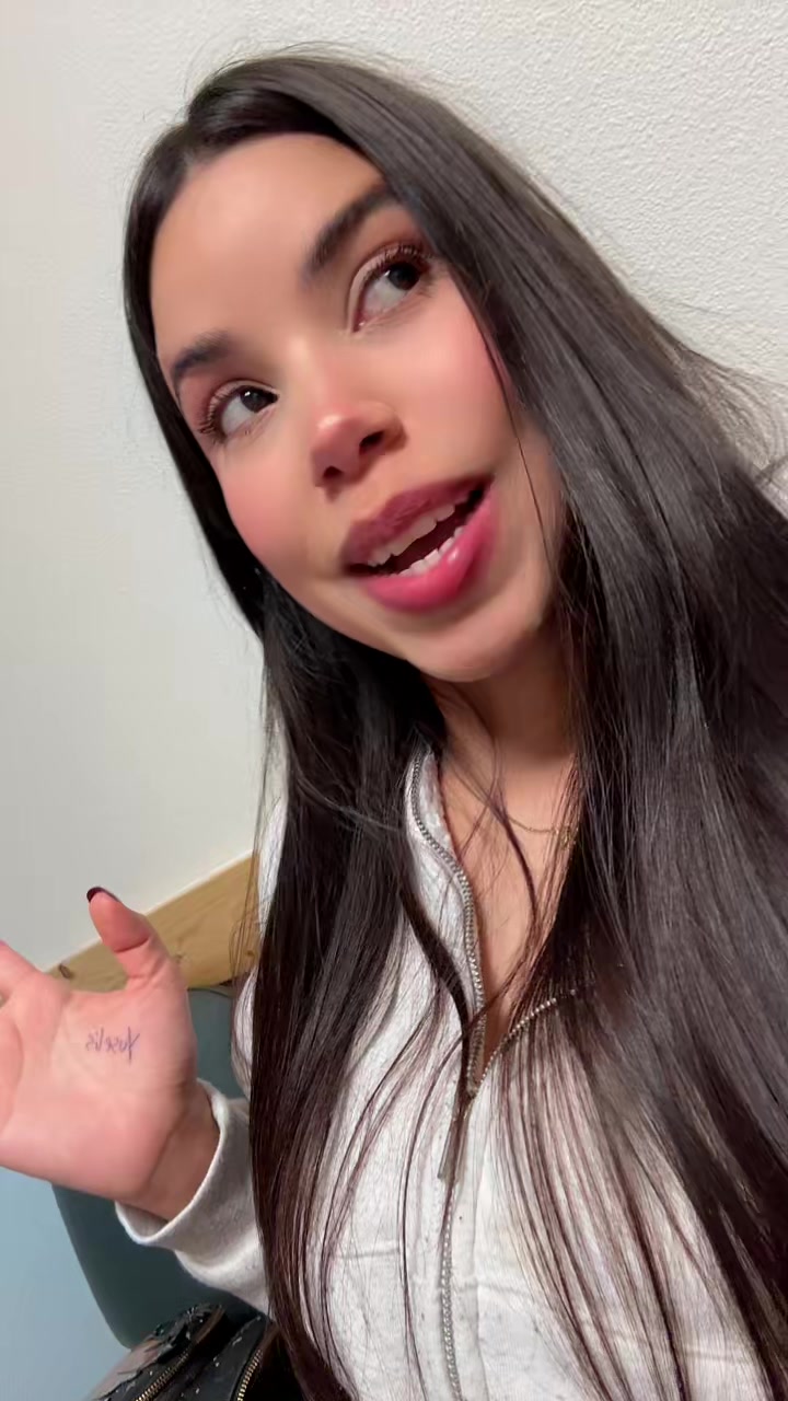 @Andreina💞2