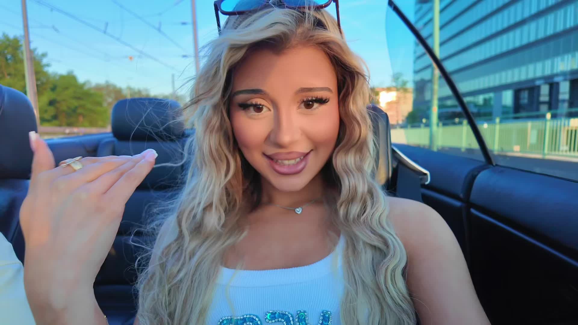 @M A R Y