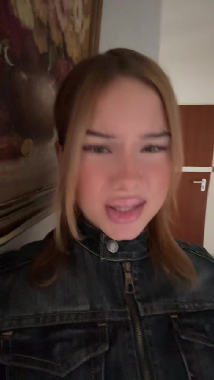 @🏃♀️➡️