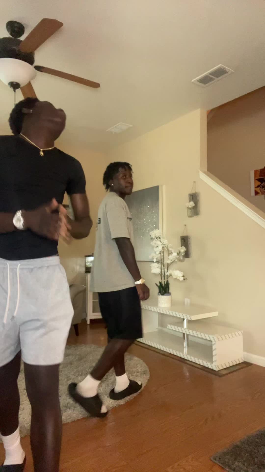 @J4🕺🏾.