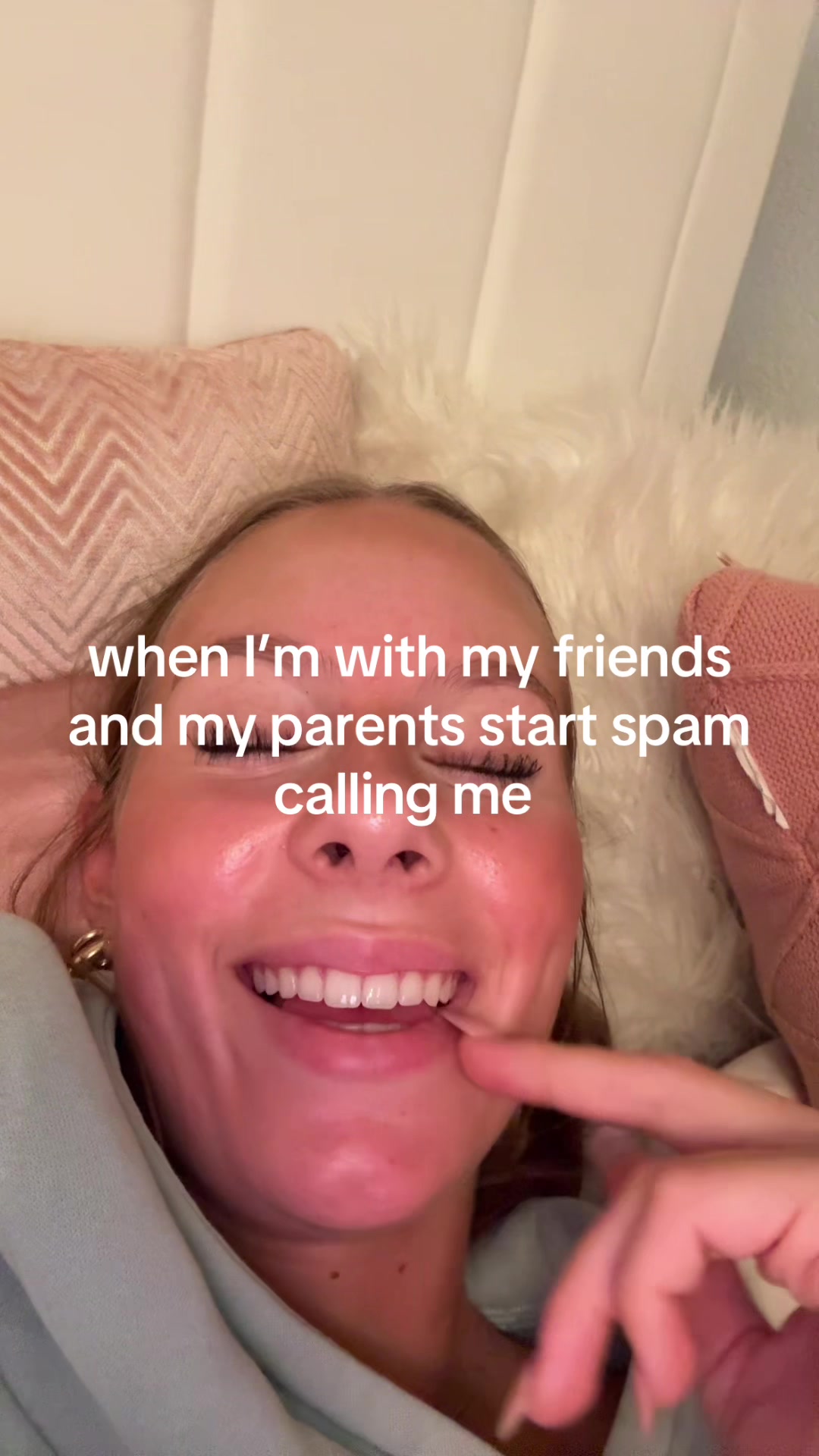@izzietriesherbest