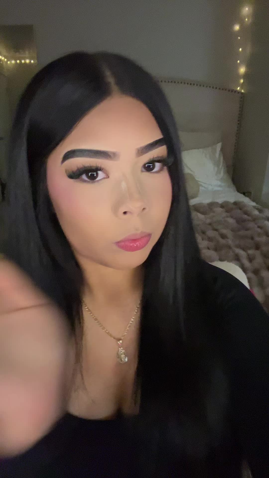 @⃟