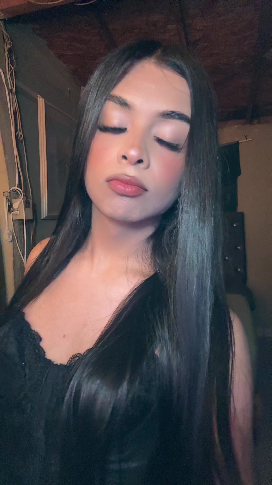 @Cami_