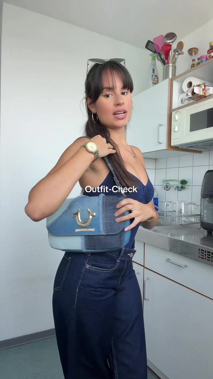@angelafals 💗