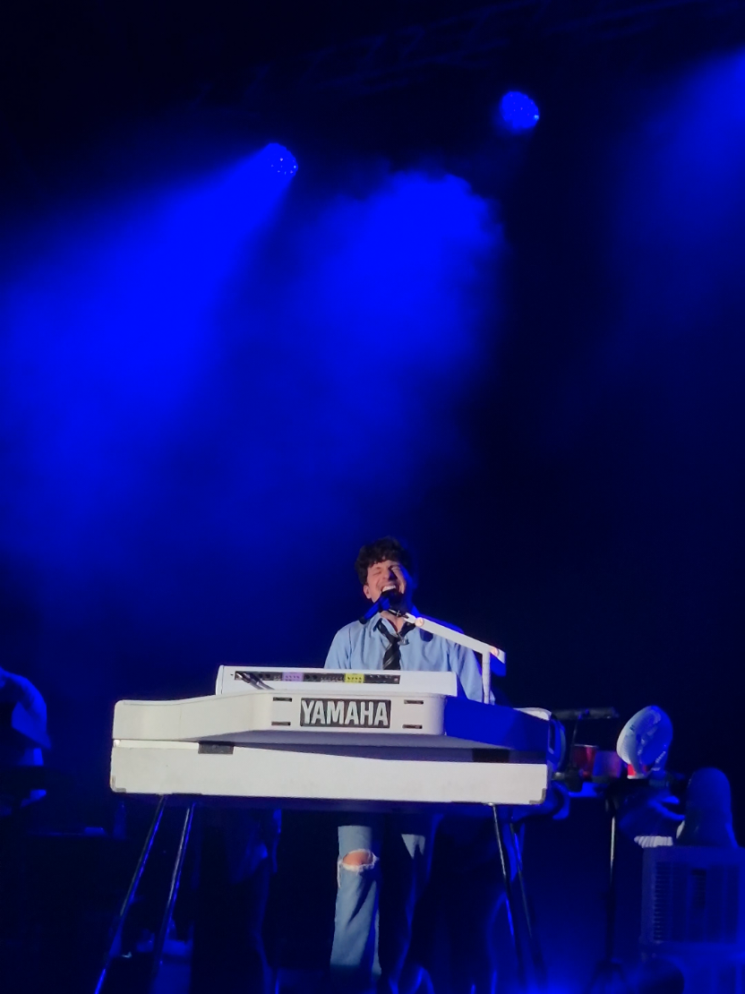 @smilerastronaut | concertgirl