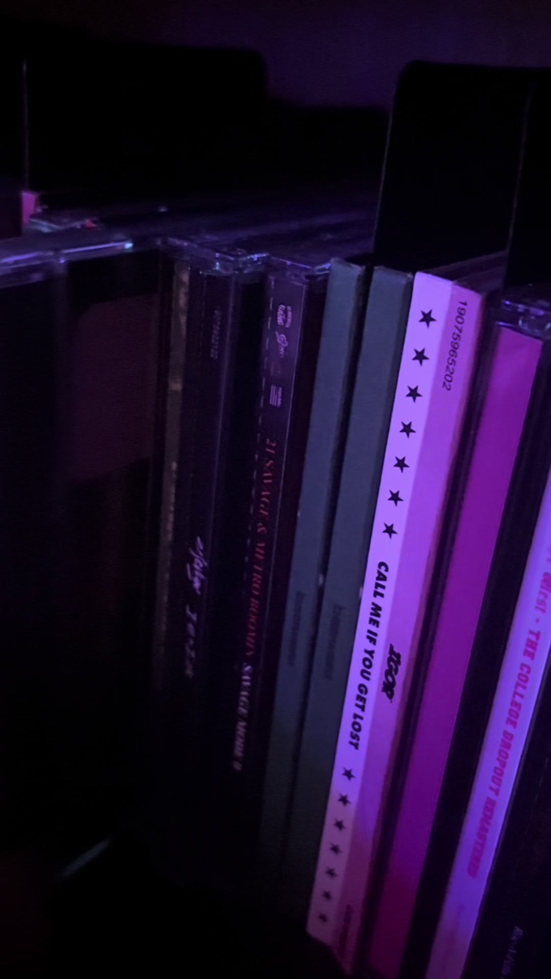 @CD’s and vinyls 26