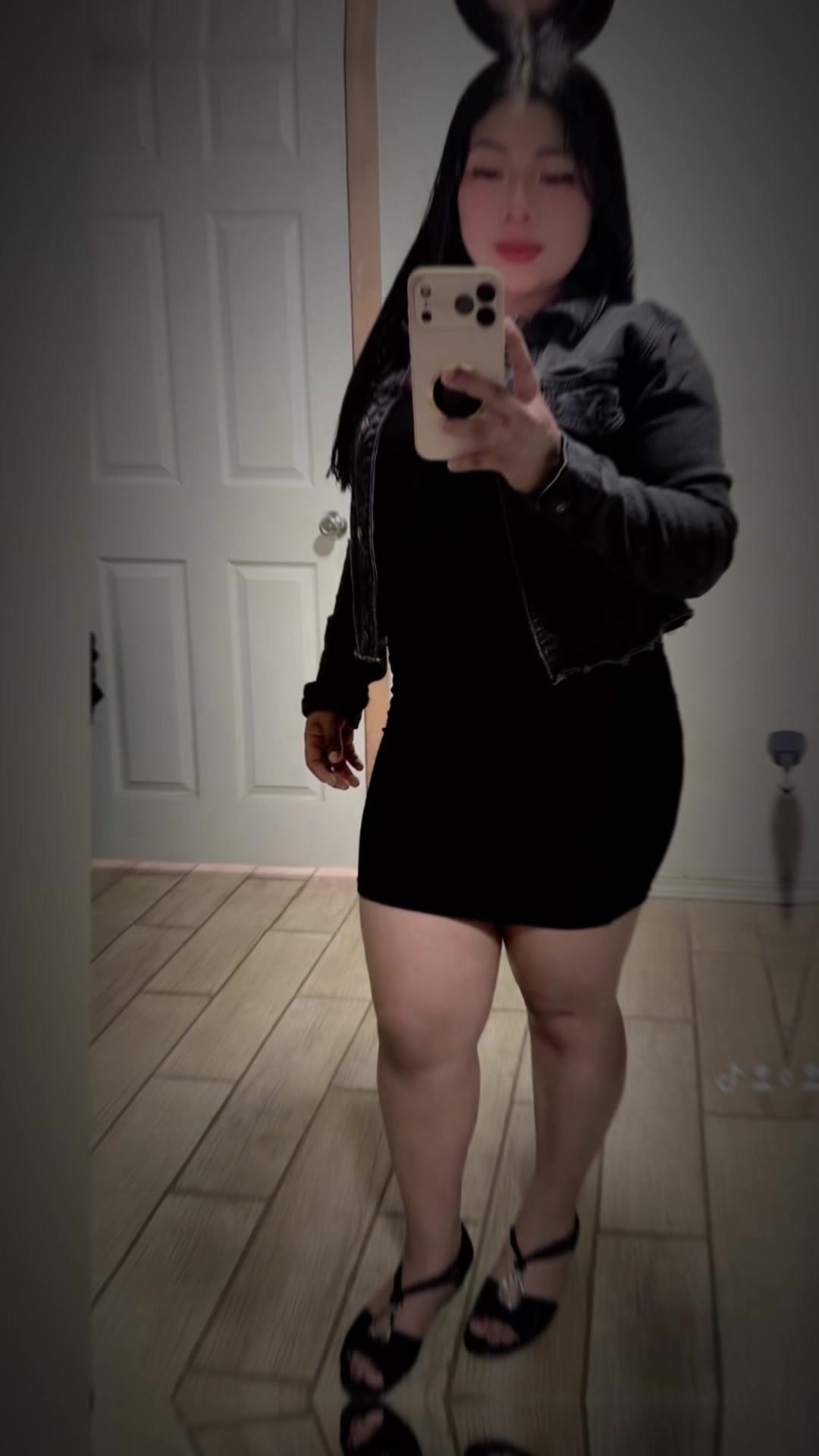 @2laura55
