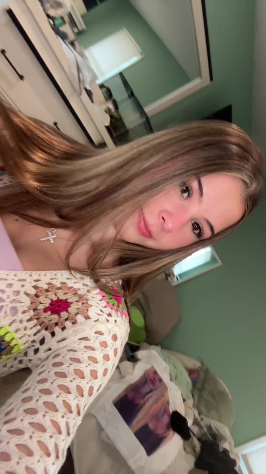 @lucy