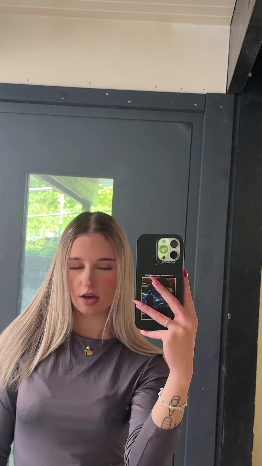 @👸🏼