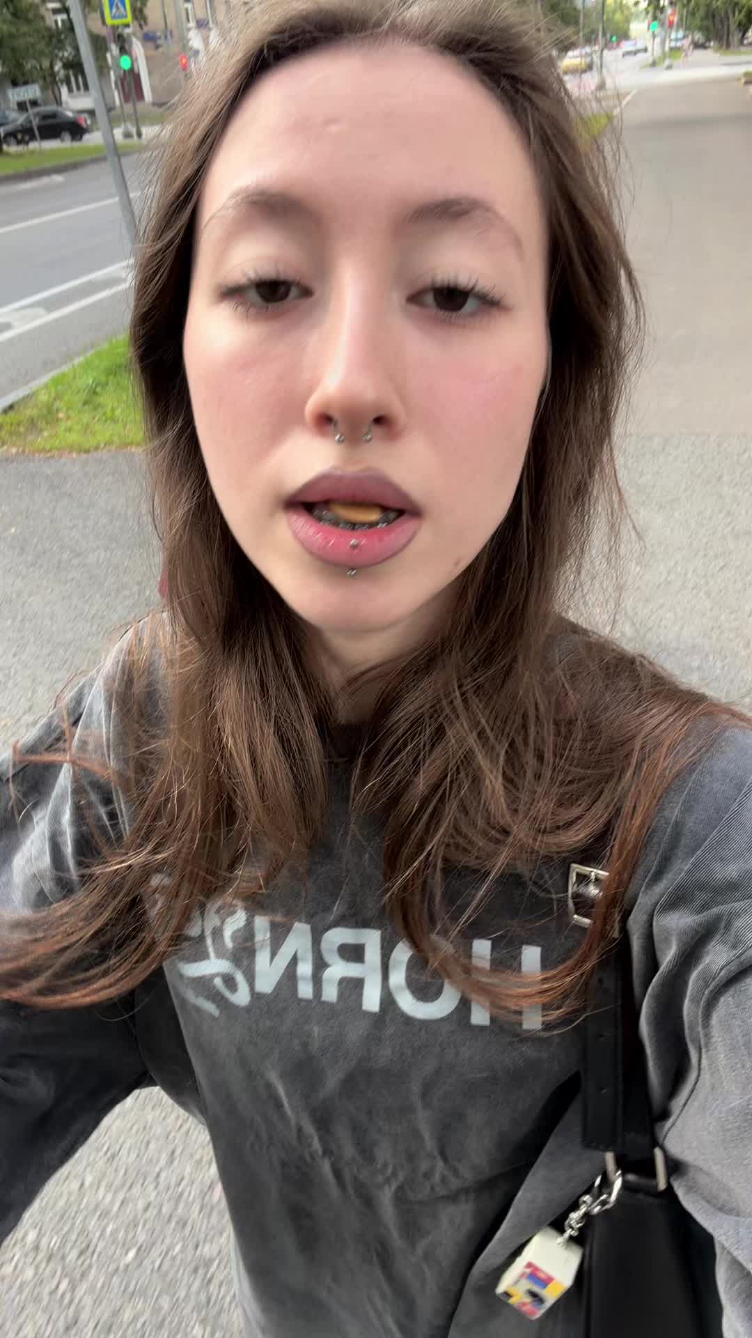 @&Egrave;