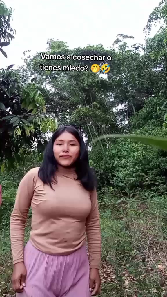 @shinahoteñita🍒🇧🇴