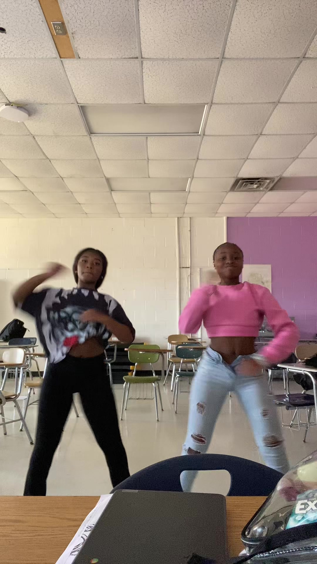 @Prettylilmiya