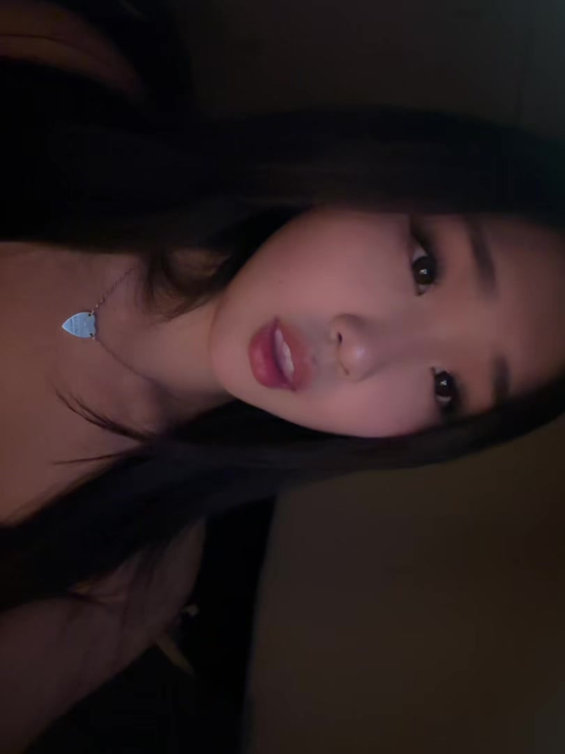 @🐰