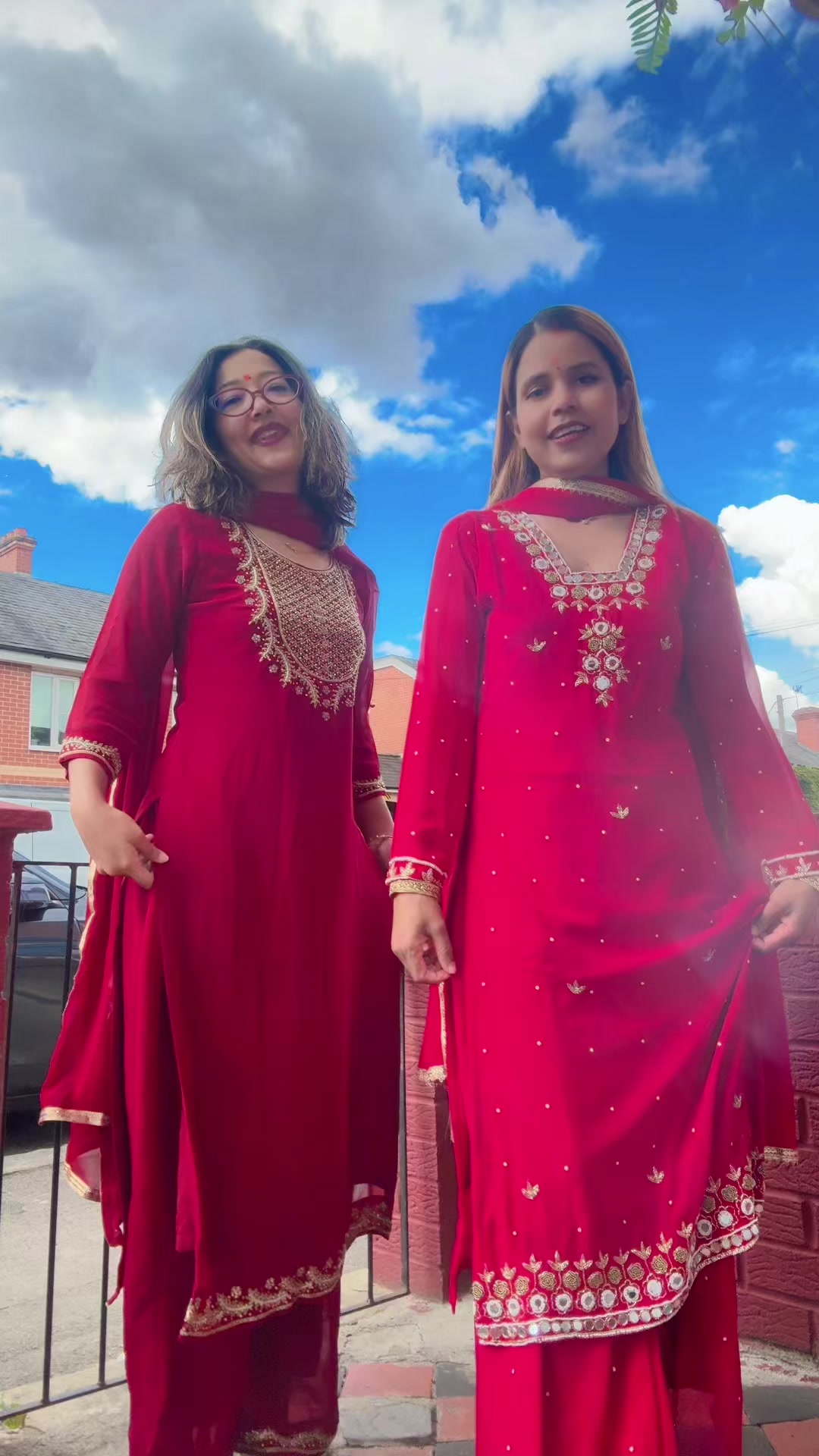 @Amrita Bhagat🇬🇧🇬🇧🇬🇧