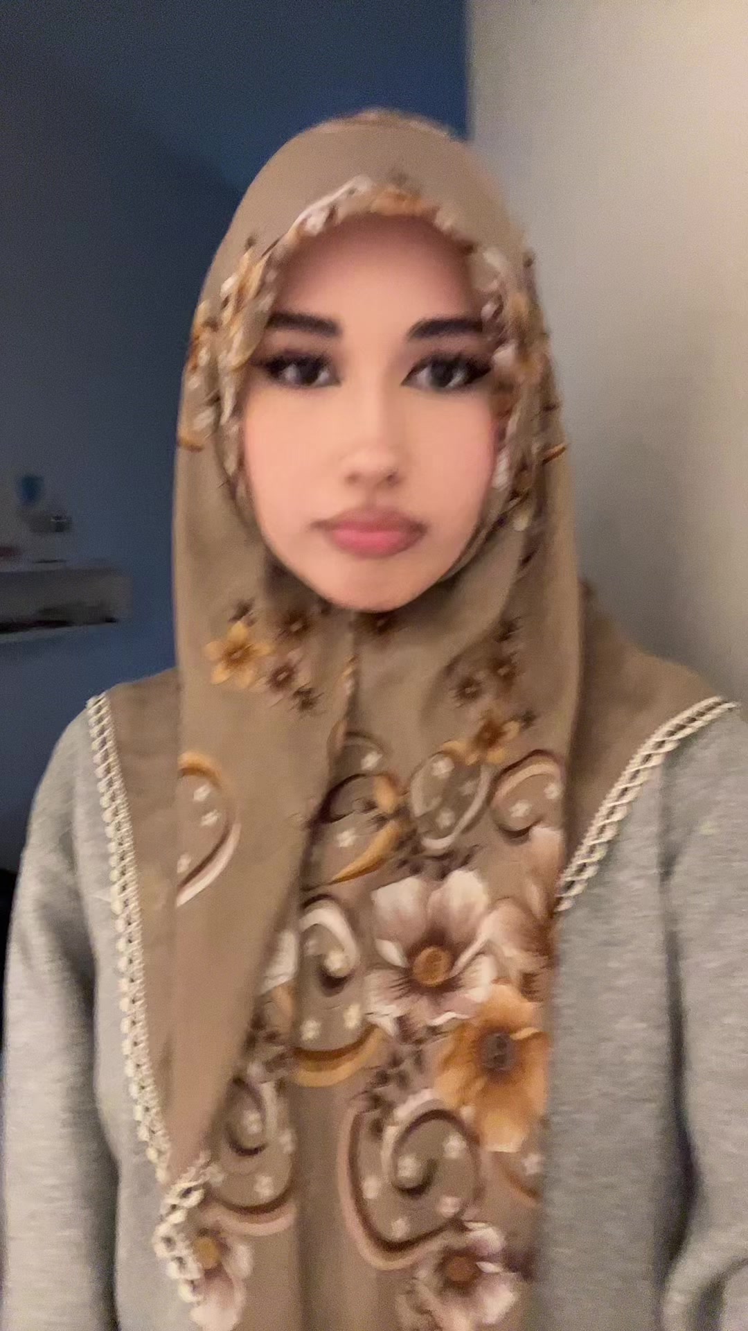 @<3