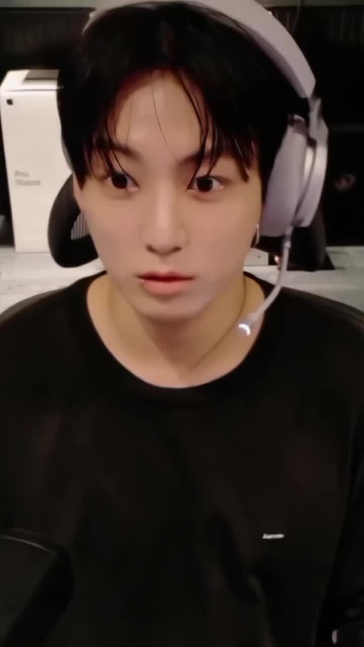 @๐๐ฎ..Tae๐ซJk..๐ฎ๐