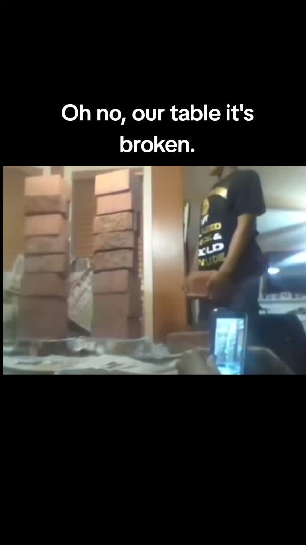 @Avienix