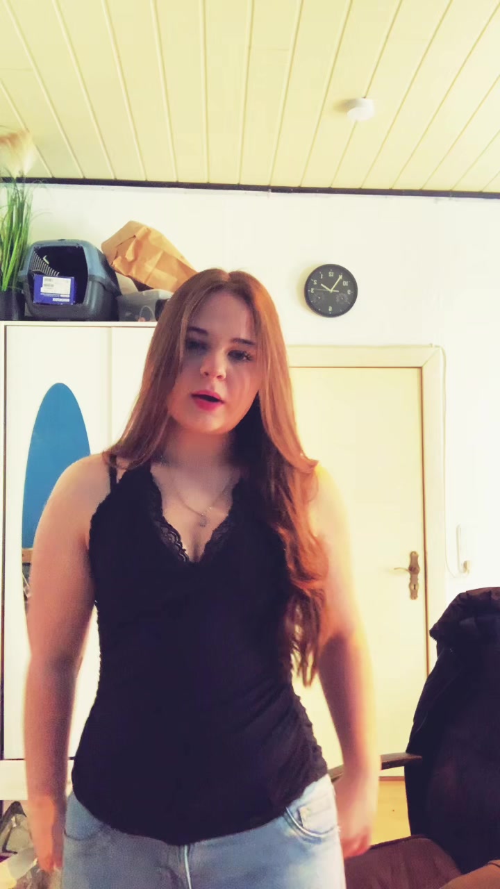 @Lara_Spamacc