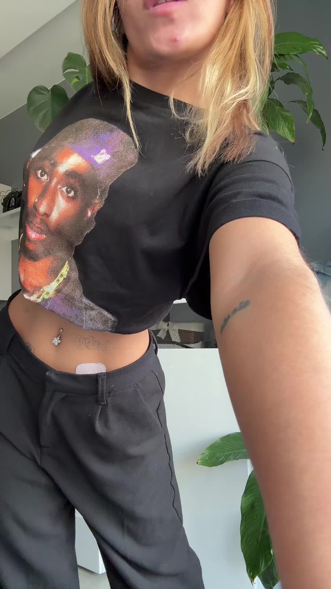 @Laviebelly