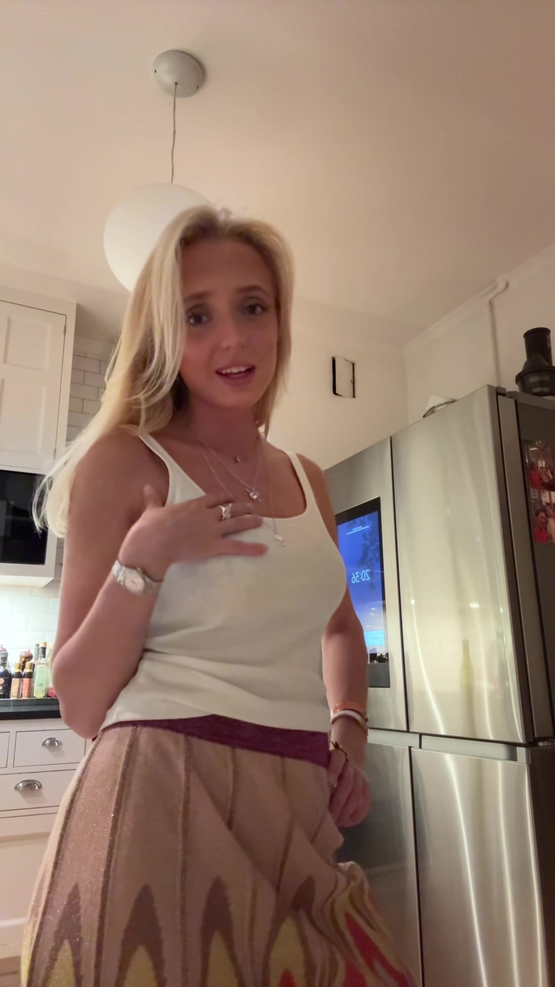 @Ella